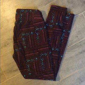 Lularoe burgundy OS leggings
